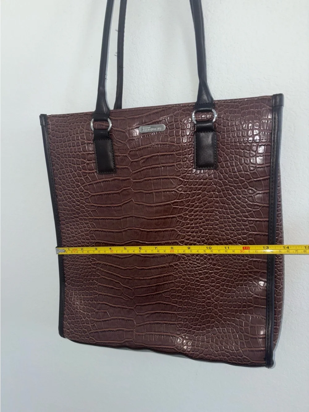 Targus Brown Laptop Handbag Tote Faux Alligator Embossed Women’s Travel Bag